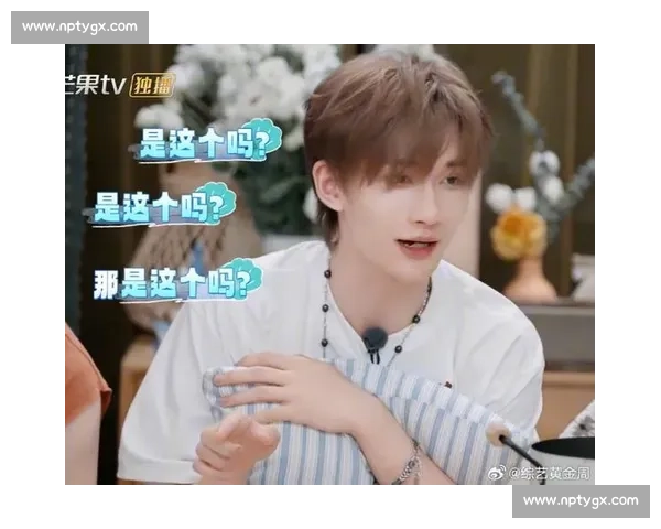 刘涛余宇涵隔空送扇形蛋糕，为颜安庆生太暖心